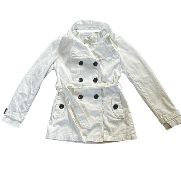 Guess Jackets & Blazers - Guess white lightweight jacket, lined, button front, belted, Sz small